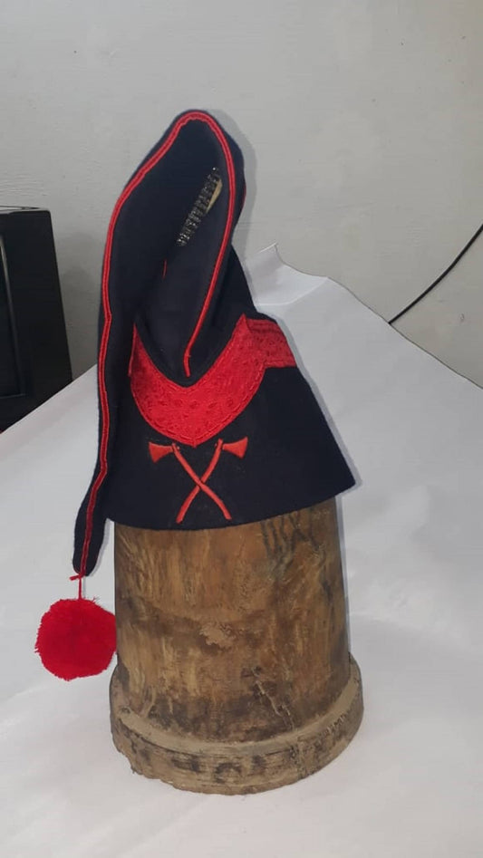 Forage cap for officer with one rank of braid and embroidered insignia