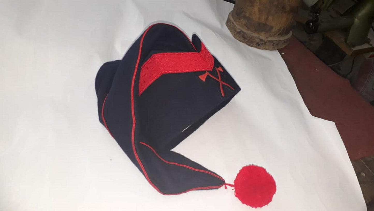 Forage cap for officer with one rank of braid and embroidered insignia