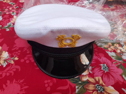 White Captain's Hat: Yachting Skipper Costume