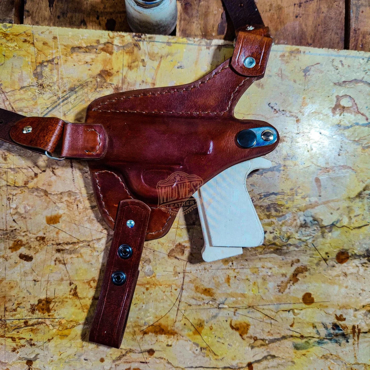 Leather Horizontal Shoulder Holster for Sig Sauer P365 Series.