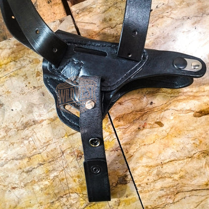 Leather Horizontal OWB Shoulder Holster for Ruger Models with Dual Mag Pouch.