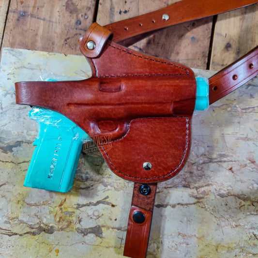 Leather Horizontal Shoulder Holster for Beretta Models with Dual Magazine Pouch